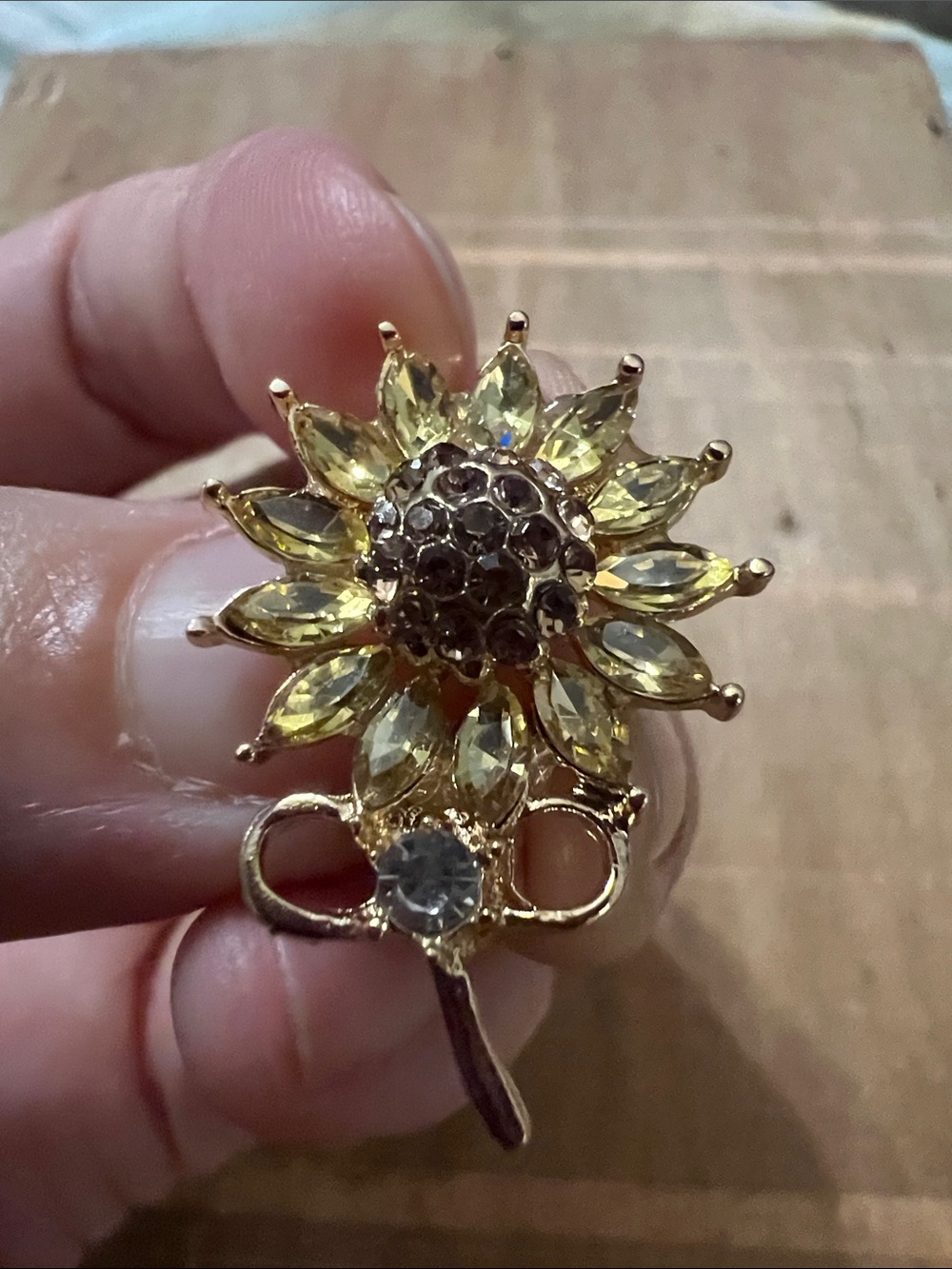 3/$18 Gold-Tone Yellow Crystal Flower Brooch Pendant - Lot 482